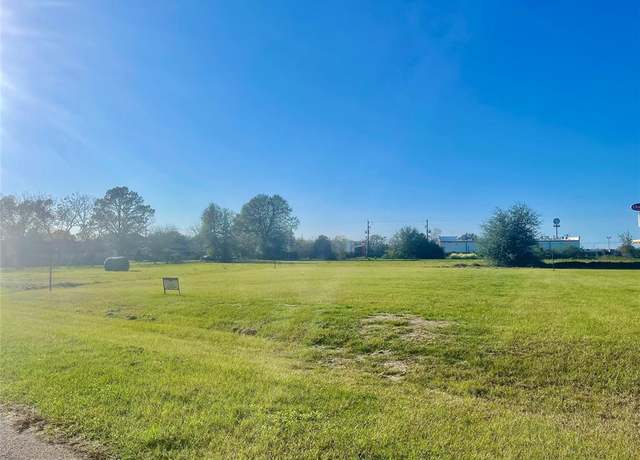 Property at 125 Colonial Dr, Prairie View, TX 77446