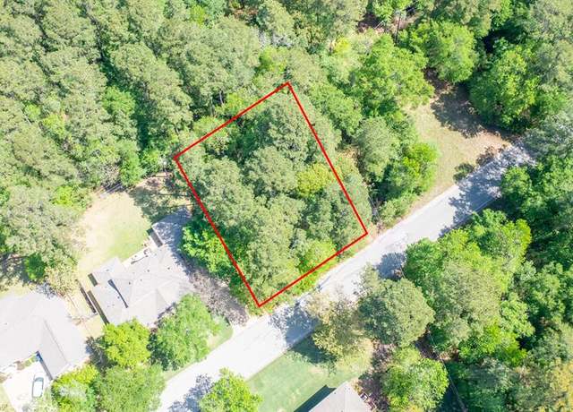Property at 275 Broadmoor Dr, Huntsville, TX 77340