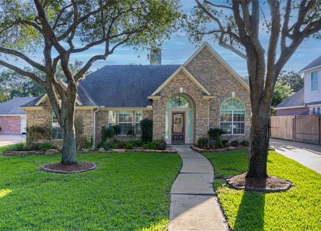 Property at 318 Jewel Park Ln, Houston, TX 77094, 3 beds, 2 baths