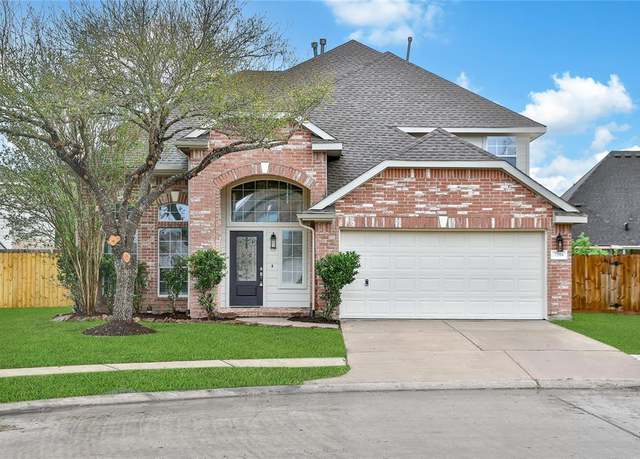 Property at 2514 Goldeneye Ln, League City, TX 77573, 4 beds, 3.5 baths