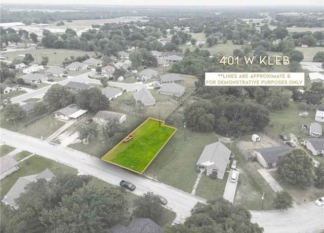 Property at 401 W Kleb St, Caldwell, TX 77836