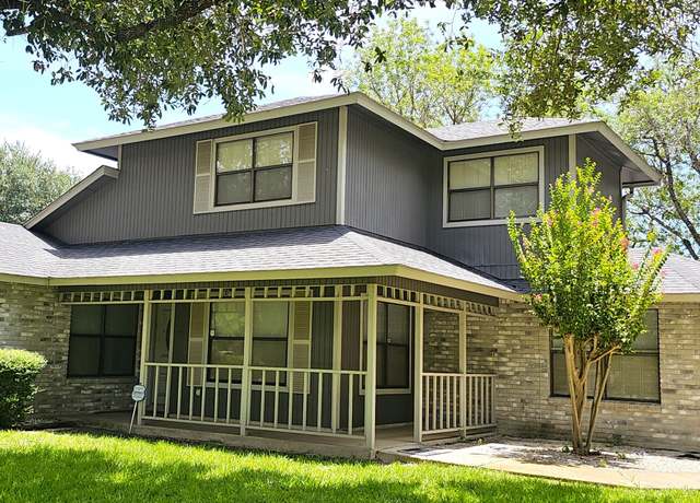 Property at 225 Red Fox Run, Seguin, TX 78155, 3 beds, 2.5 baths