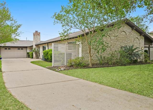 Property at 9710 Burdine St, Houston, TX 77096, 5 beds, 3 baths