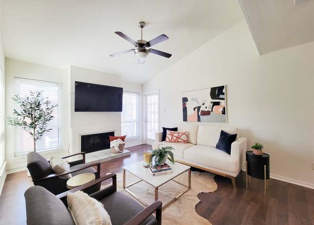Property at 1201 Bering Dr #44, Houston, TX 77057, 2 beds, 2 baths
