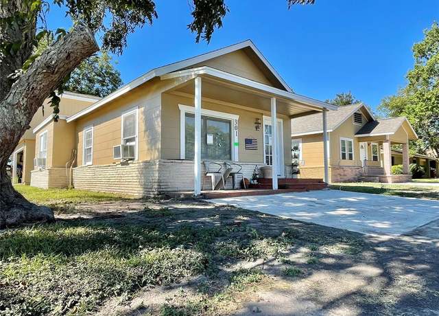 Property at 301 N Avenue A, Freeport, TX 77541, 6 beds, 1 bath