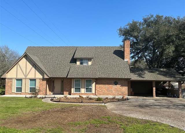 Property at 118 Laughlin Rd, Eagle Lake, TX 77434, 4 beds, 3.5 baths