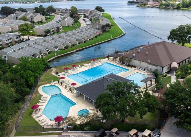 Property at 17 April Point Dr N, Montgomery, TX 77356, 3 beds, 2 baths