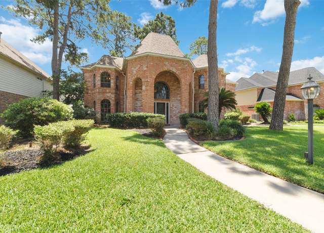 Property at 17507 Shelburne Ln, Spring, TX 77379, 5 beds, 3.5 baths