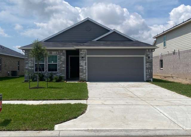 Property at 1425 17th Ave N, Texas City, TX 77590, 3 beds, 2 baths