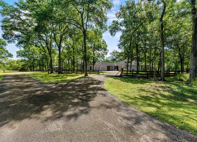 Property at 433 Mackhank Rd, Needville, TX 77461, 3 beds, 4 baths