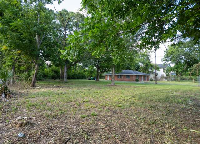 Property at 2732 De Soto St, Houston, TX 77091