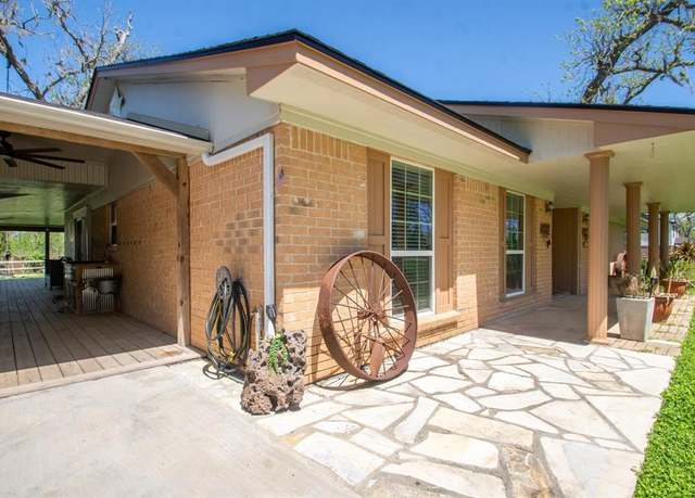 Property at 400 Pecan Estates Rd Unit C616R, Angleton, TX 77515, 4 beds, 2 baths