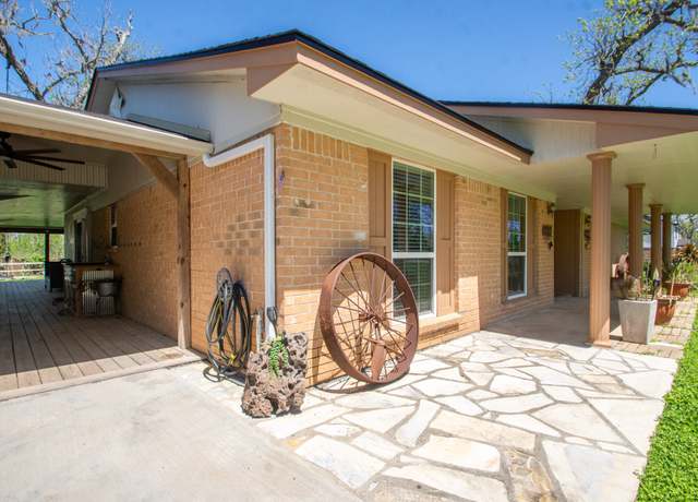 Property at 400 Pecan Estates Rd Unit C616R, Angleton, TX 77515, 4 beds, 2 baths