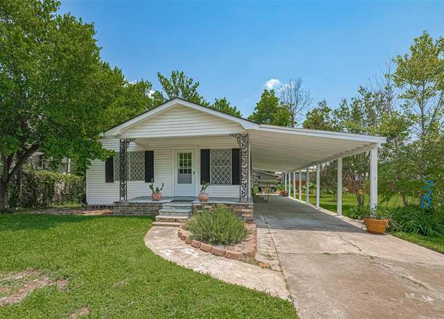 Property at 220 Palmyra St, Houston, TX 77022, 2 beds, 1.5 baths