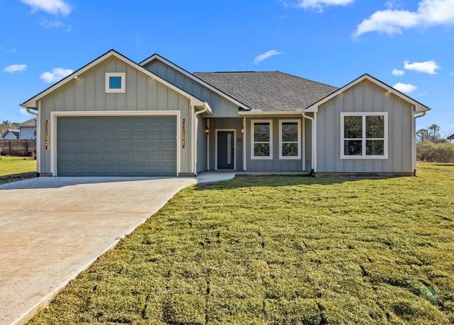 Property at 30 N Pine Harbour Dr, Coldspring, TX 77331, 3 beds, 2 baths