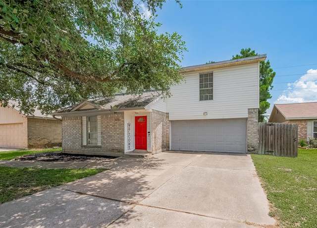 Property at 18210 Almonte Ln, Tomball, TX 77377, 3 beds, 2.5 baths