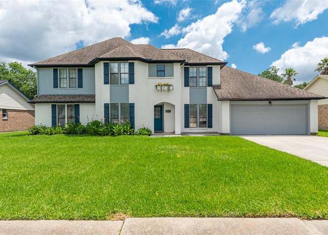 Property at 1402 Osborne Dr, Friendswood, TX 77546, 5 beds, 2.5 baths