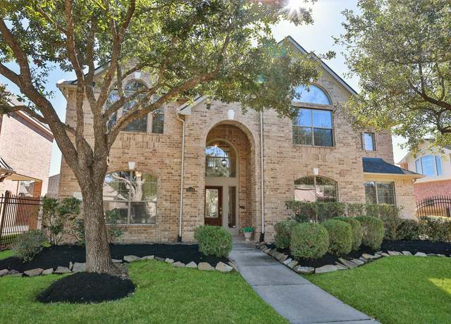 Property at 15106 Aragon Green Dr, Cypress, TX 77433, 5 beds, 4 baths