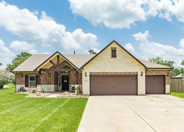 Property at 2337 Shalmar Dr, West Columbia, TX 77486, 4 beds, 2 baths
