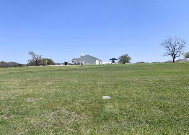 Property at 1701 Twin Oaks Cir, Brenham, TX 77833