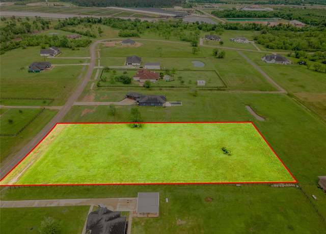 Property at 22110 Chenango Lake Dr, Angleton, TX 77515