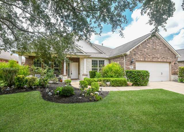 Property at 1022 Majestic Oak, Richmond, TX 77469, 3 beds, 3.5 baths