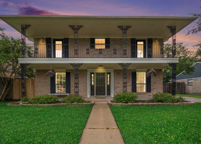 Property at 205 Woodcombe Dr, Houston, TX 77062, 4 beds, 2.5 baths