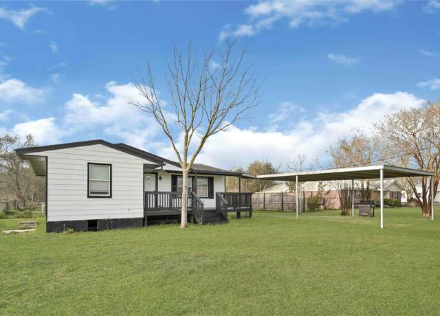 Property at 14915 Cedar Drive St, Santa Fe, TX 77517, 3 beds, 2 baths