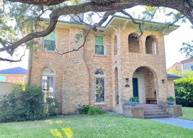 Property at 1 Cedar Lawn Dr S, Galveston, TX 77551, 3 beds, 2.5 baths