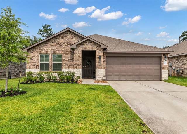 Property at 2322 Strong Horse Dr, Conroe, TX 77301, 4 beds, 2 baths