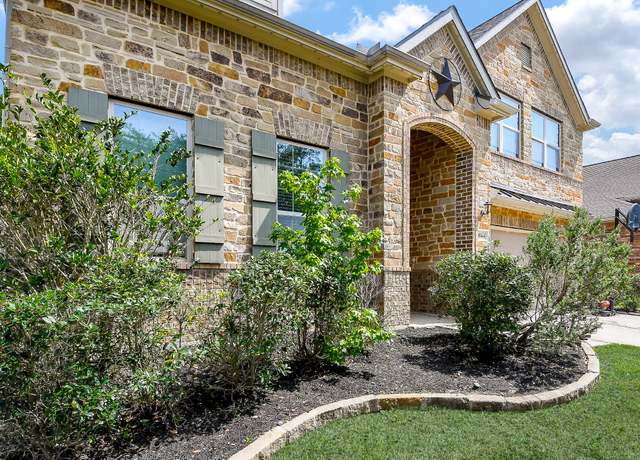 Property at 3544 Woods Estates Dr, Conroe, TX 77304, 4 beds, 3.5 baths