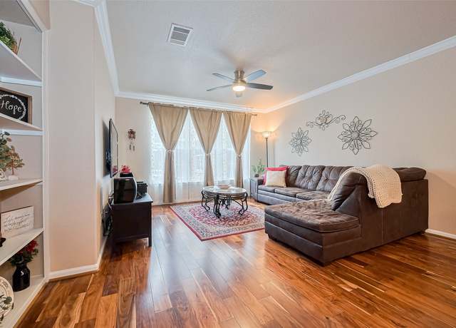 Property at 1711 Old Spanish Trl #214, Houston, TX 77054, 2 beds, 1 bath