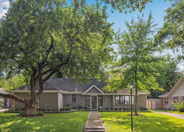 Property at 2514 Briarbrook Dr, Houston, TX 77042, 3 beds, 2.5 baths
