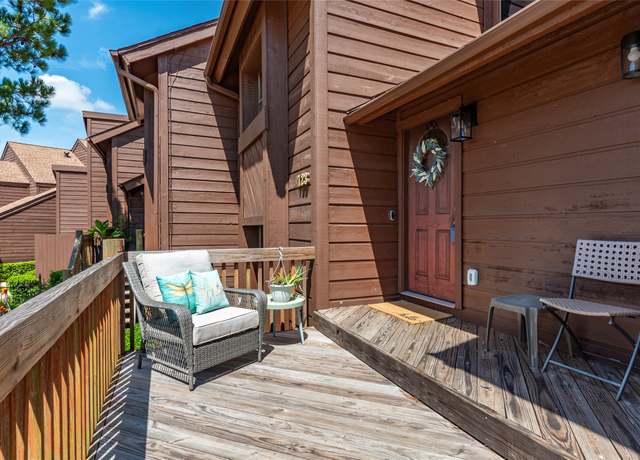 Property at 723 Davis Rd, League City, TX 77573, 2 beds, 3 baths