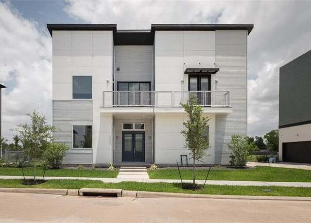 Property at 9805 Finch Falls Ln, Houston, TX 77080, 3 beds, 2.5 baths