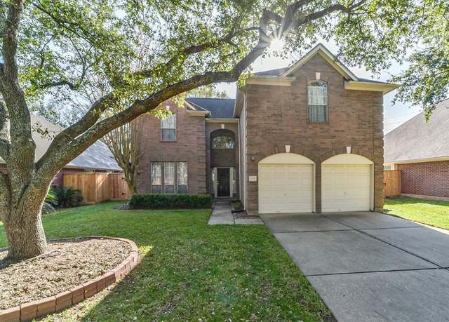 Property at 15431 Truslow Point Ln, Sugar Land, TX 77478, 4 beds, 2.5 baths