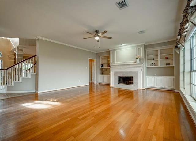 Property at 4415 April Meadow Way, Sugar Land, TX 77479, 4 beds, 3.5 baths