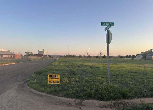 Property at 214 E Carver St, Plainview, TX 79072