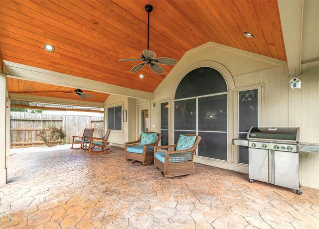 Property at 11515 Socorro Ln, Tomball, TX 77377, 3 beds, 2 baths