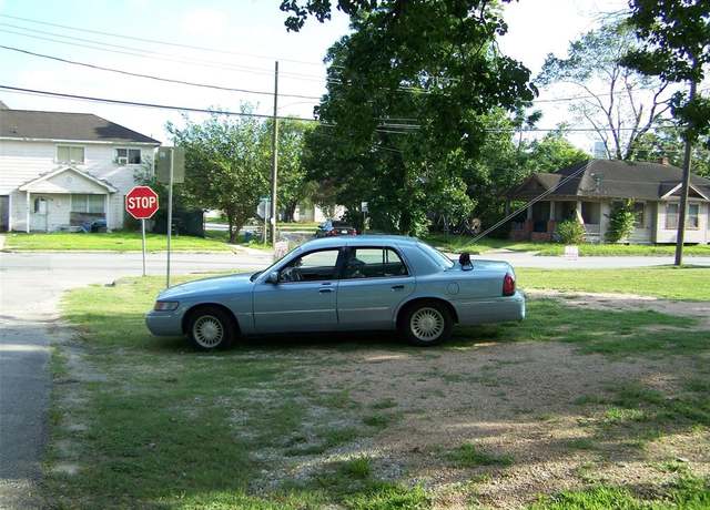 Property at 2625 Quitman St, Houston, TX 77026