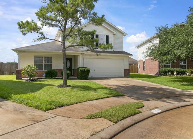Property at 17030 Irish Oaks Ct, Houston, TX 77083, 4 beds, 2.5 baths