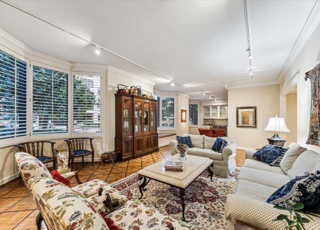 Property at 5555 Del Monte Dr Unit T2, Houston, TX 77056, 2 beds, 2.5 baths