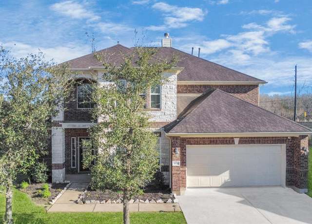 Property at 9939 Clear Diamond Dr, Rosharon, TX 77583, 5 beds, 3.5 baths