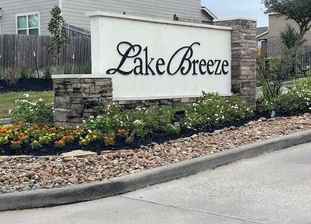Property at 10720 S Lake Mist Ln, Willis, TX 77318