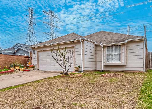 Property at 9319 Belle Park Dr, Houston, TX 77099, 3 beds, 2 baths