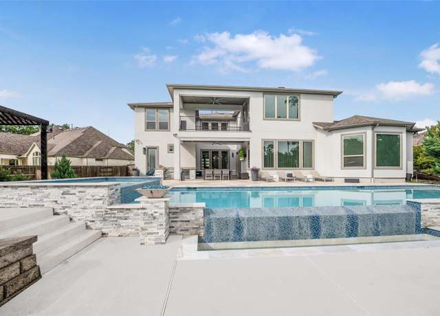 Property at 34207 Mill Creek Ct, Pinehurst, TX 77362, 4 beds, 4.5 baths
