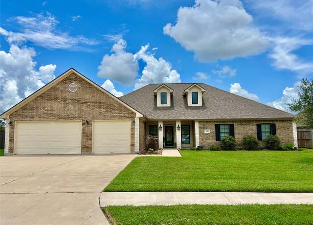 Property at 1216 Laurel Loop, Angleton, TX 77515, 4 beds, 2.5 baths
