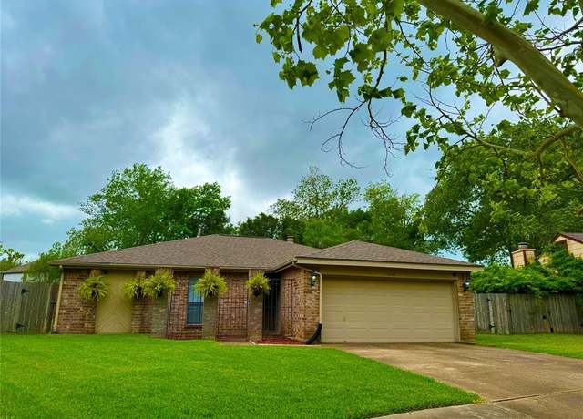 Property at 3106 Timber View Ct, Sugar Land, TX 77479, 3 beds, 2 baths