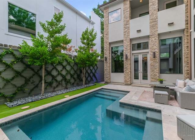 Property at 1906 Park St, Houston, TX 77019, 4 beds, 3.5 baths