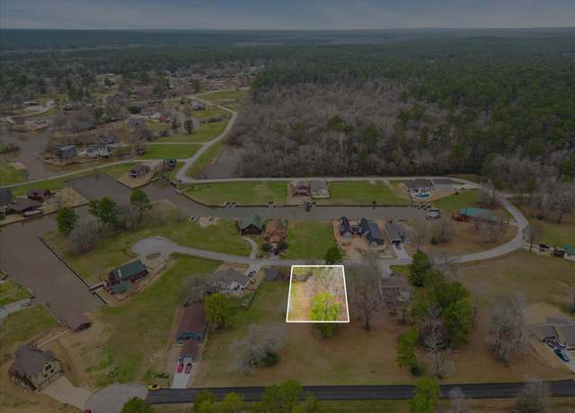 Property at 151 Wildwood Lake Dr, Huntsville, TX 77340